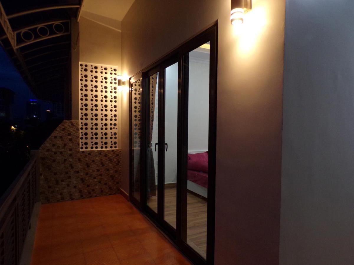 Ananta Aster Apartment Phnom Penh Ngoại thất bức ảnh