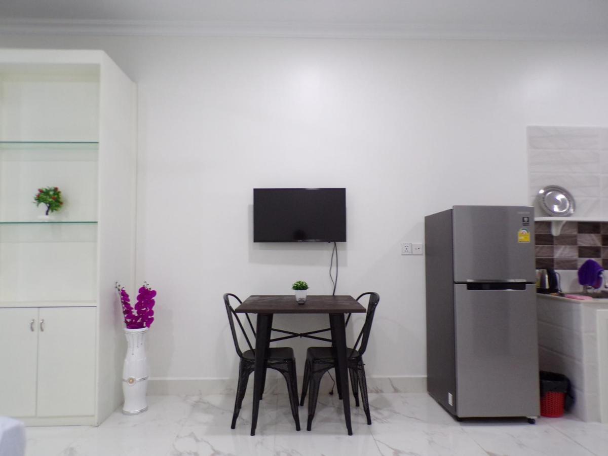 Ananta Aster Apartment Phnom Penh Ngoại thất bức ảnh